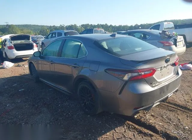 4T1G11AK2MU581139 2021 2021 Toyota Camry- SE 3