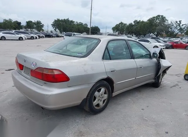 1HGCG1653XA062161 1999 1999 Honda Accord- Ex V6 4