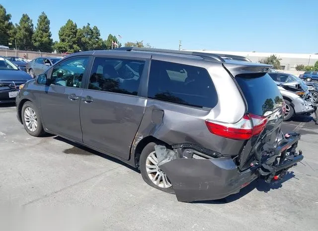 5TDYZ3DC7HS782515 2017 2017 Toyota Sienna- Xle 8 Passenger 3