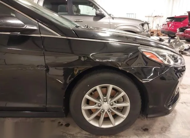 5NPE24AF5JH608384 2018 2018 Hyundai Sonata- SE 6