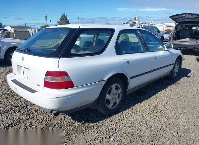 1HGCE1820RA003645 1994 1994 Honda Accord- Lx/Ex 4