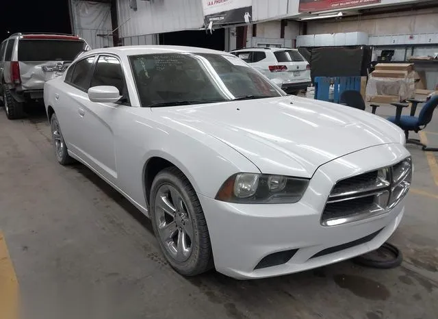 2C3CDXBG6DH677628 2013 2013 Dodge Charger- SE 1