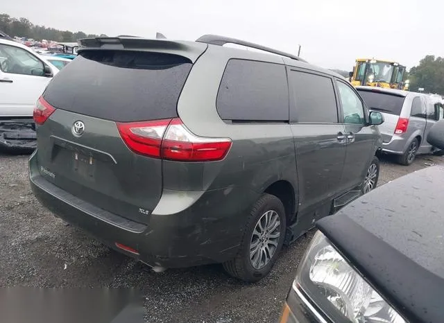 5TDYZ3DC5LS045273 2020 2020 Toyota Sienna- Xle 4