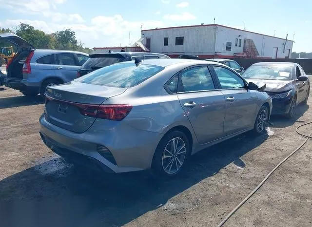 3KPF24AD4PE676286 2023 2023 KIA Forte- Lxs 4