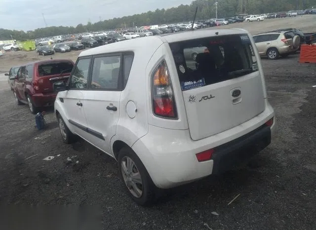 KNDJT2A11B7261811 2011 2011 KIA Soul 3