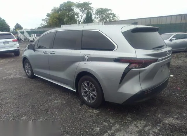 5TDKRKEC9PS173262 2023 2023 Toyota Sienna- LE 3