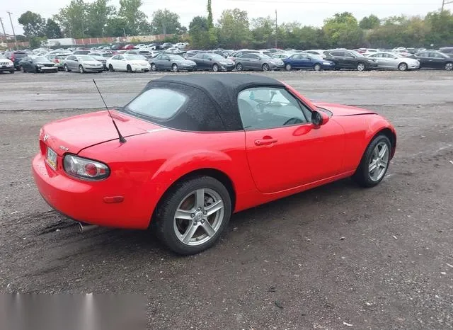 JM1NC25FX80139781 2008 2008 Mazda MX-5- Sport 4