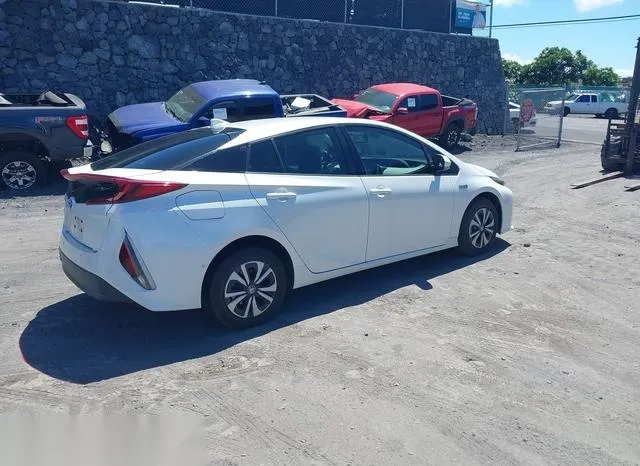 JTDKARFPXJ3076498 2018 2018 Toyota Prius- Prime 4