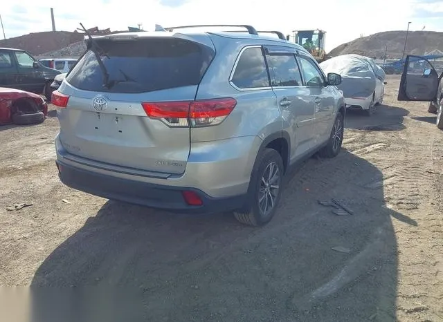 5TDJZRFHXKS726296 2019 2019 Toyota Highlander- Xle 4