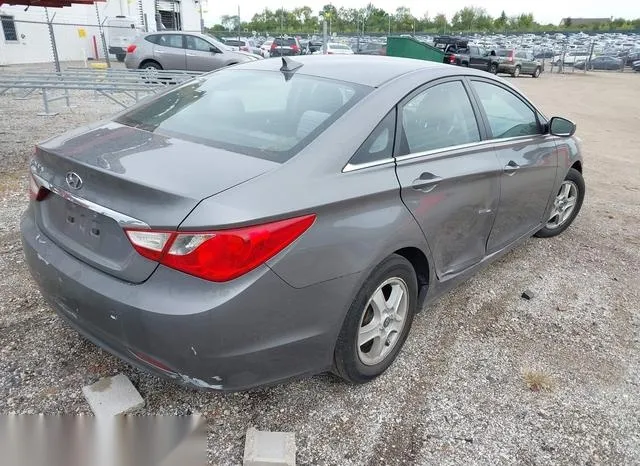 5NPEB4AC0BH028189 2011 2011 Hyundai Sonata- Gls 4