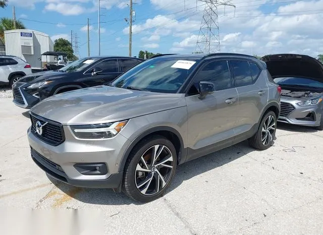 YV4162UM6N2743962 2022 2022 Volvo XC40- T5 R-Design 2