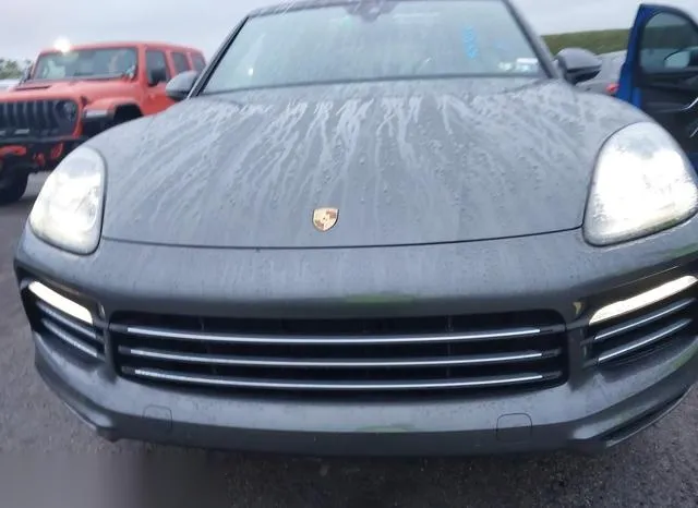 WP1AA2AY4KDA12860 2019 2019 Porsche Cayenne 6