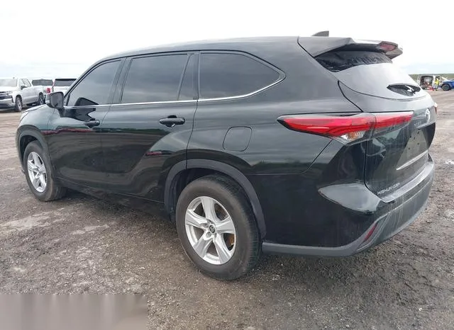 5TDZZRAH5NS098551 2022 2022 Toyota Highlander- LE 3