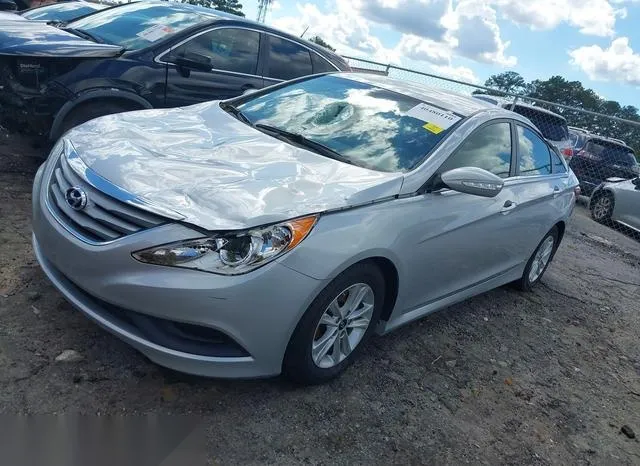 5NPEB4AC0EH812411 2014 2014 Hyundai Sonata- Gls 2