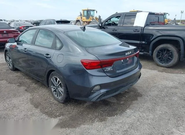 3KPF24AD5PE527045 2023 2023 KIA Forte- Lxs 3