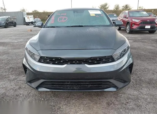 3KPF24AD5PE527045 2023 2023 KIA Forte- Lxs 6