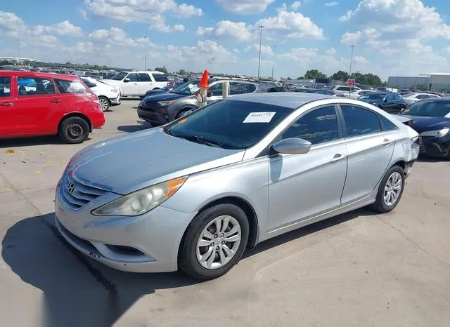 5NPEB4AC4CH323281 2012 2012 Hyundai Sonata- Gls 2