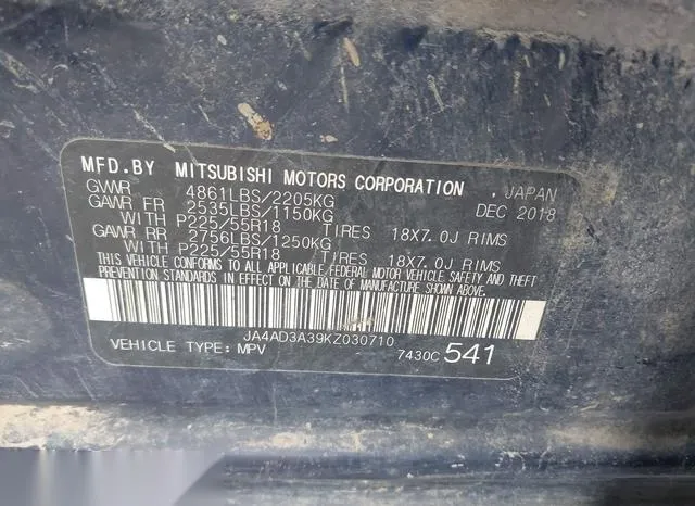 JA4AD3A39KZ030710 2019 2019 Mitsubishi Outlander- SE 9