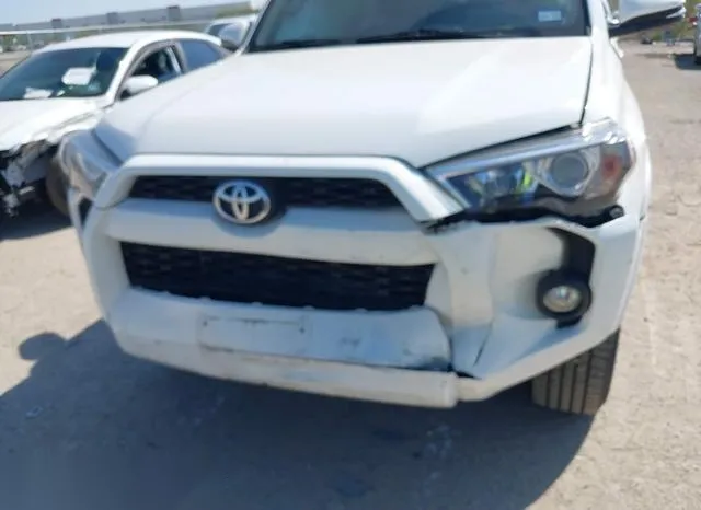 JTEBU5JR5J5505328 2018 2018 Toyota 4runner- Sr5 Premium 6