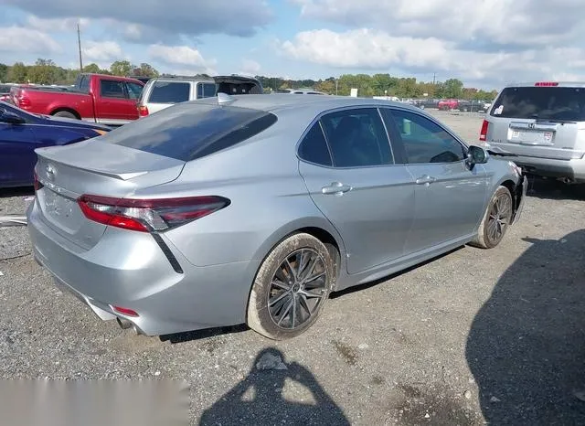 4T1G11AK0MU560371 2021 2021 Toyota Camry- SE 4