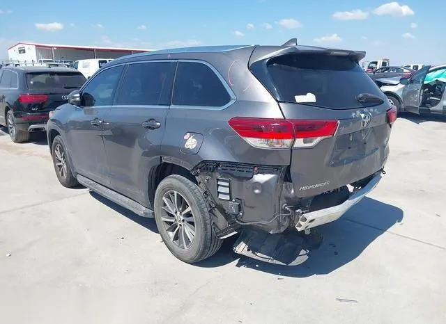 5TDKZRFH1JS545381 2018 2018 Toyota Highlander- Xle 3