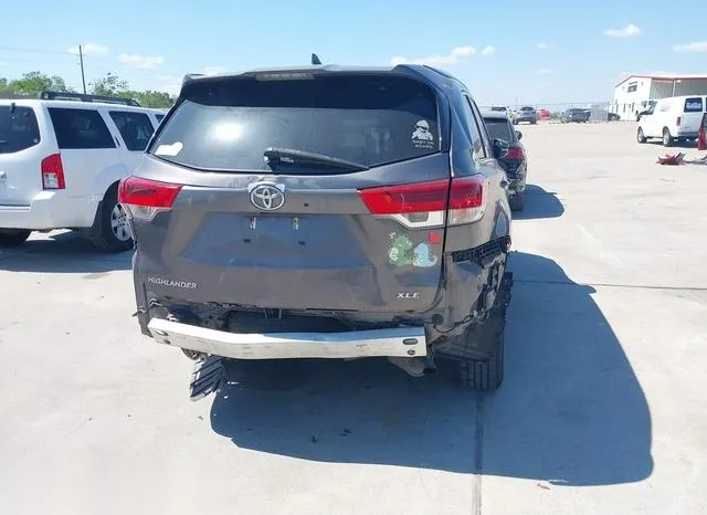 5TDKZRFH1JS545381 2018 2018 Toyota Highlander- Xle 6