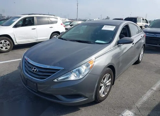 5NPEB4AC9BH169309 2011 2011 Hyundai Sonata- Gls 2