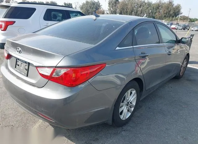 5NPEB4AC9BH169309 2011 2011 Hyundai Sonata- Gls 4