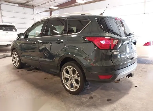 1FMCU9J9XKUB58825 2019 2019 Ford Escape- Titanium 3