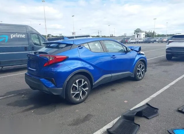 NMTKHMBX7JR006622 2018 2018 Toyota C-HR- Xle 4