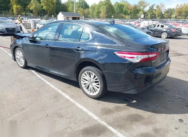 4T1B11HK8KU211813 2019 2019 Toyota Camry- Xle 3