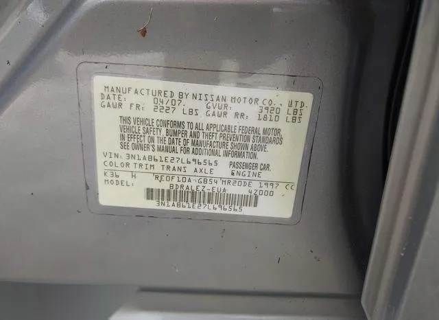 3N1AB61E27L696565 2007 2007 Nissan Sentra- 2-0S 9