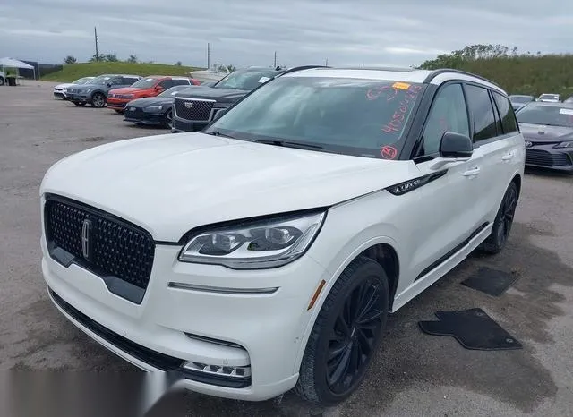 5LM5J7WC3NGL18327 2022 2022 Lincoln Aviator- Reserve 2