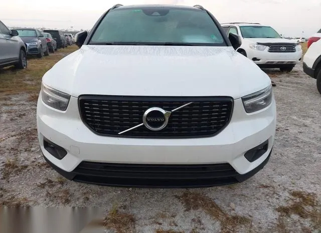 YV4AC2HM0M2408262 2021 2021 Volvo XC40- T4 R-Design 6