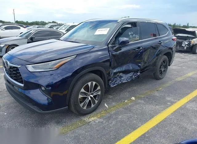 5TDGZRAH8MS058616 2021 2021 Toyota Highlander- Xle 2