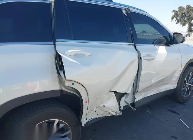 5TDJZRFH5KS626378 2019 2019 Toyota Highlander- Xle 6