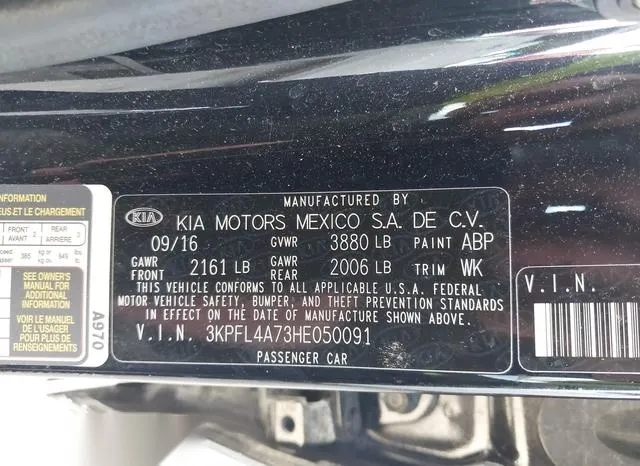 3KPFL4A73HE050091 2017 2017 KIA Forte- S 9