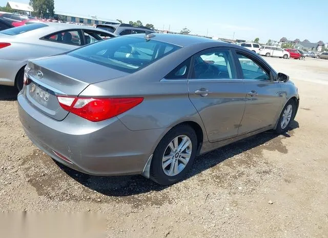 5NPEB4AC8DH549082 2013 2013 Hyundai Sonata- Gls 4