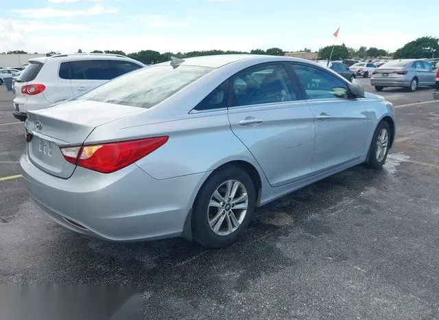 5NPEB4AC3CH497312 2012 2012 Hyundai Sonata- Gls 4