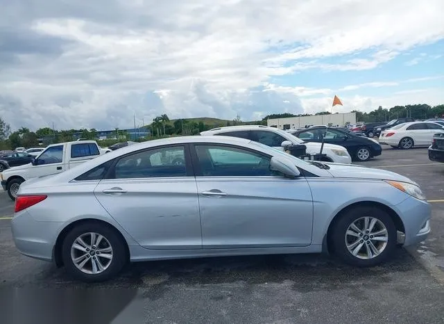 5NPEB4AC3CH497312 2012 2012 Hyundai Sonata- Gls 6