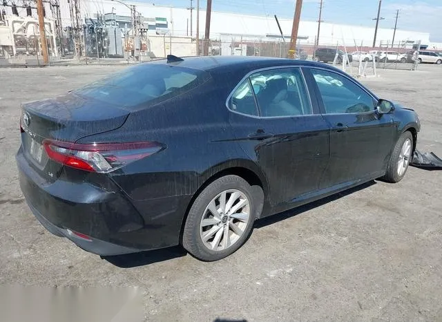 4T1C11AK8NU637519 2022 2022 Toyota Camry- LE 4