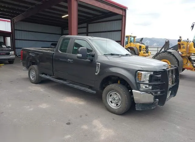 1FT7X2B69JEB31374 2018 2018 Ford F-250- XL 1