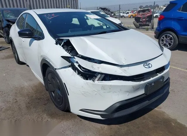 JTDACAAU5R3028455 2024 2024 Toyota Prius- LE 6