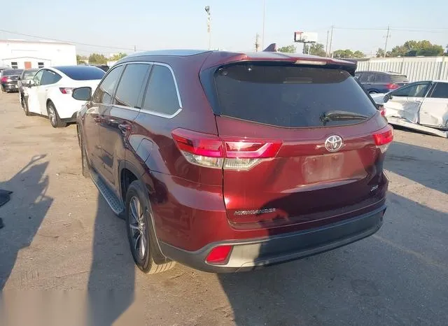 5TDKZRFH4KS303721 2019 2019 Toyota Highlander- Xle 3