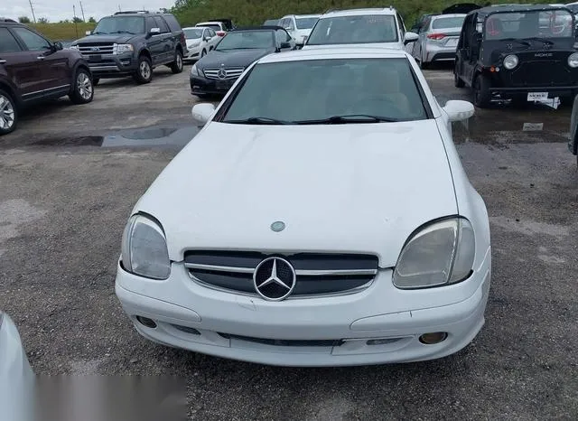 WDBKK65F71F177211 2001 2001 Mercedes-Benz SLK 320 6