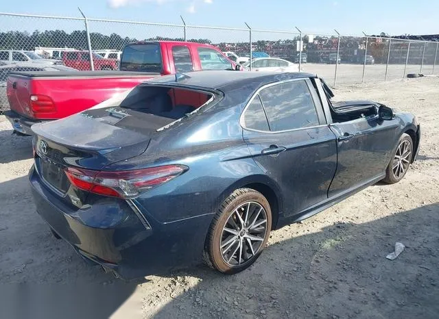 4T1G11AK8MU465329 2021 2021 Toyota Camry- SE 4