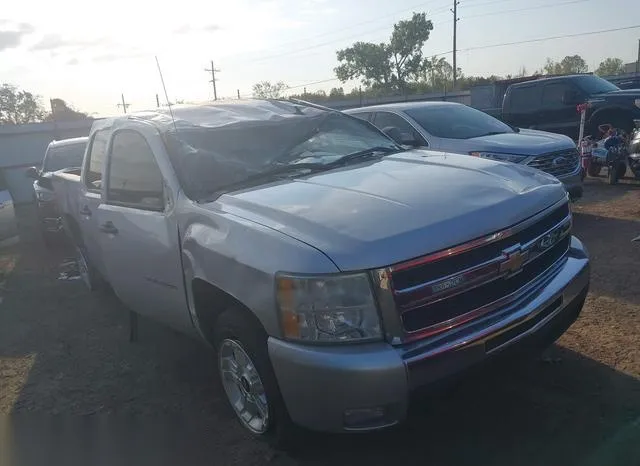 3GCPKSE32BG375992 2011 2011 Chevrolet Silverado 1500- LT 1