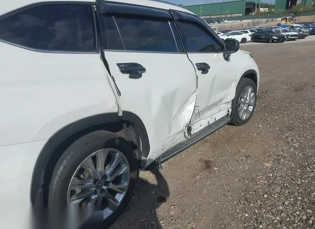 5TDDZRBH7MS094699 2021 2021 Toyota Highlander- Limited 6