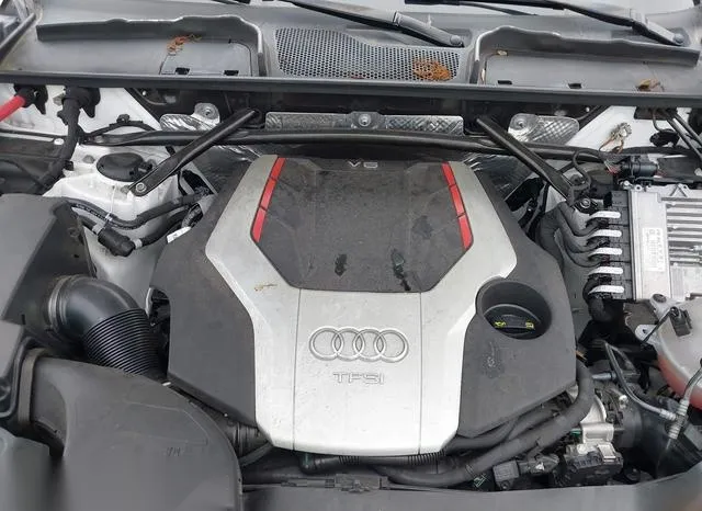 WA1C4AFY8J2142004 2018 2018 Audi SQ5- 3-0T Premium Plus 10