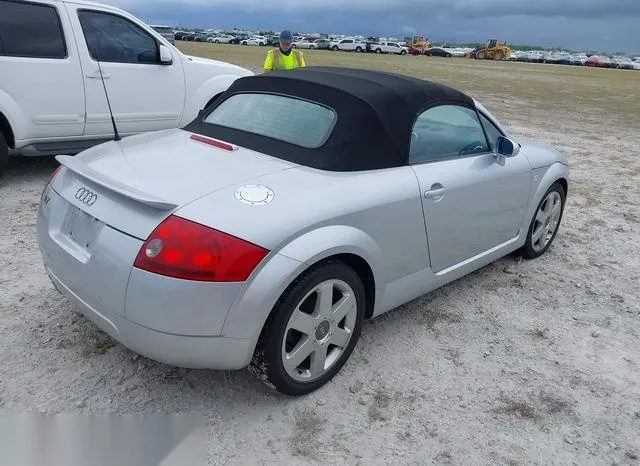 TRUTX28N311011757 2001 2001 Audi TT 4